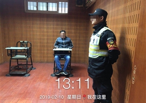 小偷春節(jié)不休息，特保當(dāng)場就拿下 -----周浦市容項(xiàng)目隊(duì)員抓捕小偷